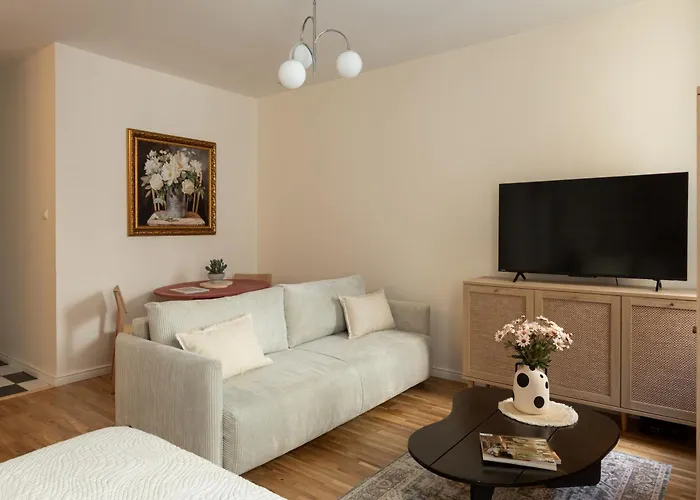 Prestigious Main Square Apartment