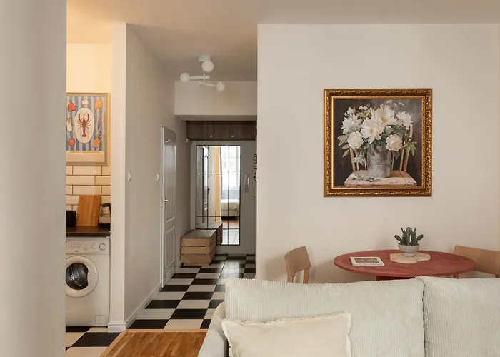 Prestigious Main Square Apartment